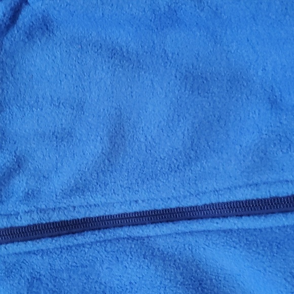 🆕️ AMAZON LIGHT BLUE FLEECE VEST - Picture 3 of 8